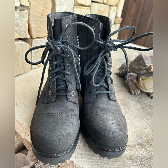 UGG Kilmer II black suede leather lace up boot w/ shearling lining Sz-7. F - Picture 10 of 14